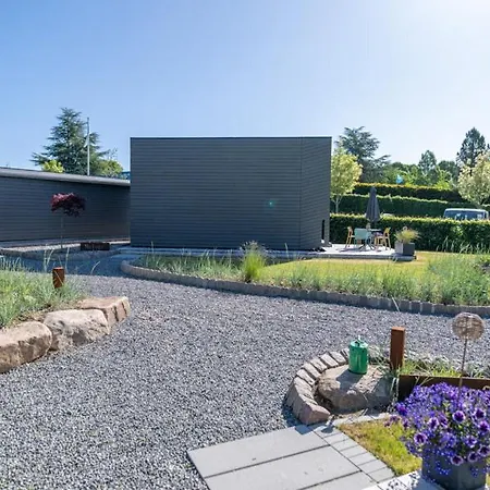 Ufer75 Tiny Am Nord-ostsee-kanal In Sehestedt (Schleswig-Holstein)