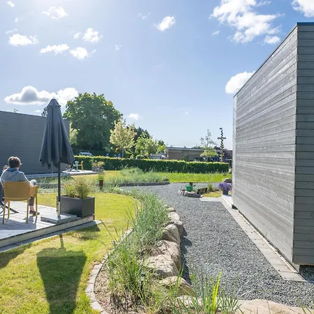 Ufer75 Tiny Am Nord-ostsee-kanal In Sehestedt (Schleswig-Holstein)