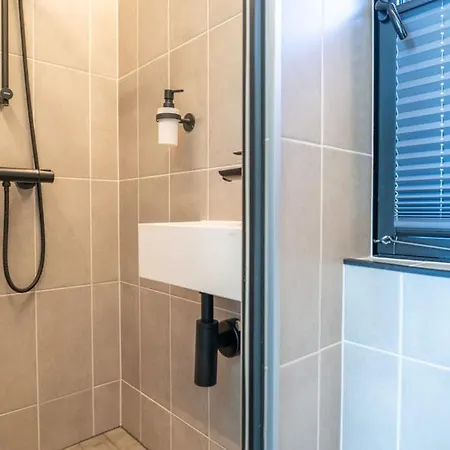 Ufer75 Tiny Am Nord-ostsee-kanal In *